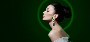 Estate Emerald 18K Yellow Gold Dangle Drop Clip Back Earrings