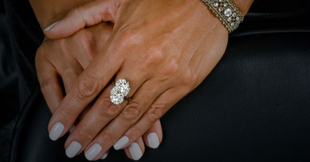 Old fashioned deals engagement ring settings