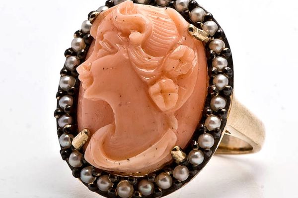 Cameo Pearl Ring
