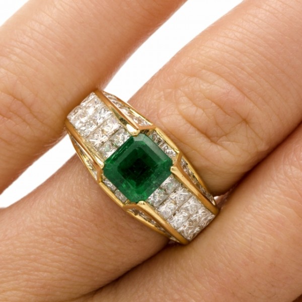 Gold Engagement Rings
