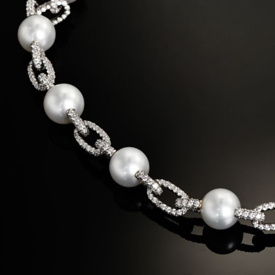 Estate 22.00 carats Diamond Southsea Pearl 18K Gold  Link Necklace