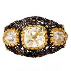 Vintage Buccellati Three-Stone Diamond 18K Gold Filigree Dome Ring 