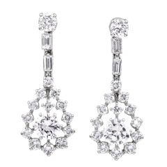 GIA Vintage 5.60 carats Diamond Platinum Teardrop Dangle Earrings