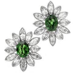 Estate Diamond 12.51cts Green Tsavorite 18k Gold Flower Clip On Earrings