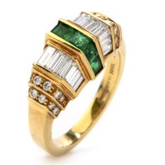 Picchiotti Asscher Emerald diamond 18 Karat Yellow Gold Ring
