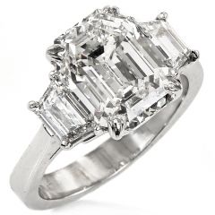 GIA 5.47cts Diamond I-VVS2 Engagement Diamond Three stone Ring