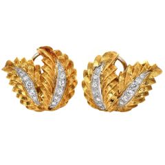 Vintage Retro Diamond 18K Gold Leaf Floral Clip-On Earrings