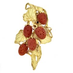 Vintage Diamond Carved Coral 18K Gold Strawberries Floral Leaf Brooch Pin Pendant