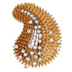 French Vintage Tiffany & Co. Diamond 18K Gold Textured Lace Brooch Pin