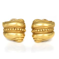 Kieselstein Cord Vintage 18K Yellow Gold Shell Textured Clip On Earrings