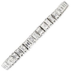 Estate 14.79 Carat Emerald-Cut  Diamond Platinum Graduated Tennis Bracelet