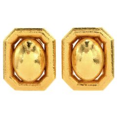 David Webb Chic Hammer finish 18K Yellow Gold Dome Clip On Earrings 