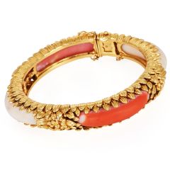 Vintage 1970s Chic  Coral 18K Gold Bangle Bracelet