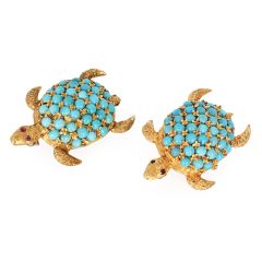 Vintage Set of Two Turtles Persian Turquises Ruby 18K Yellow Gold Brooch Pin