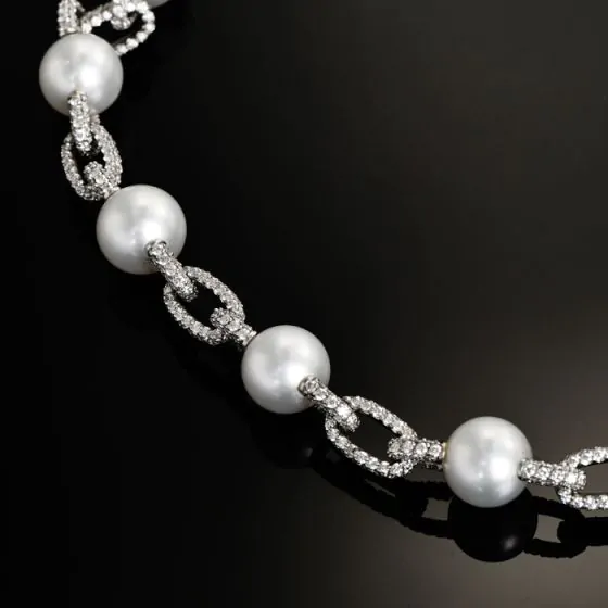 Estate 22.00 carats Diamond Southsea Pearl 18K Gold  Link Necklace