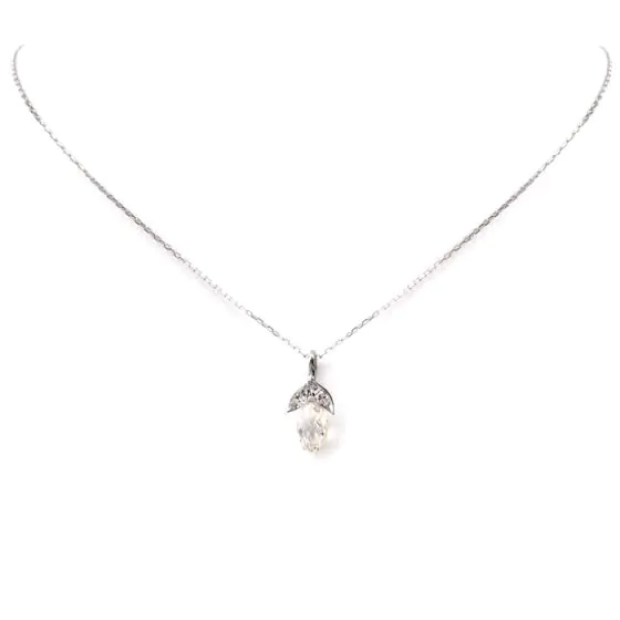 Vintage 2.49 carats Briolette Diamond 18K Gold Pendant Necklace
