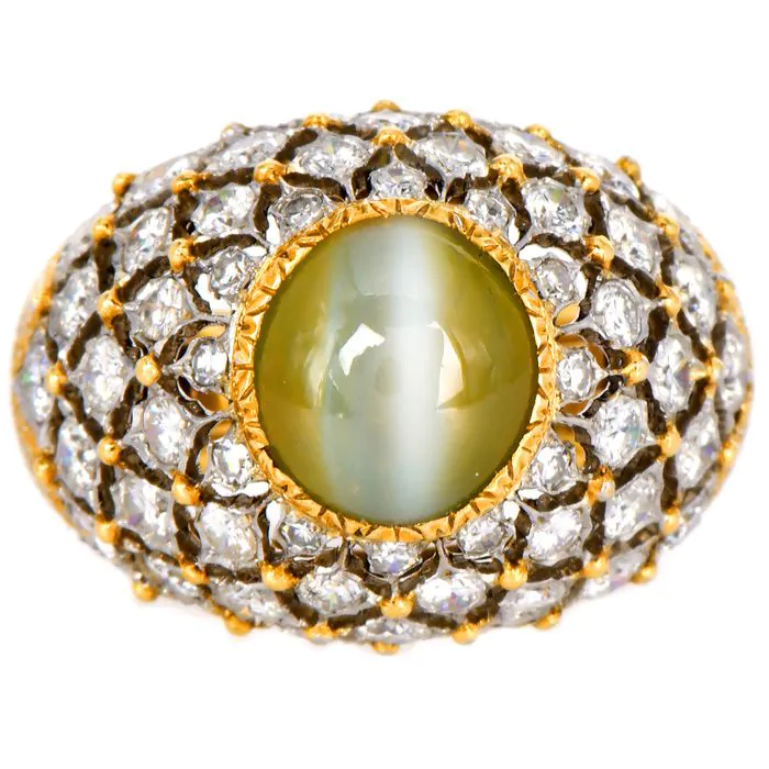 Buccellati Vintage Cat s Eye Chrysoberyl Diamond 18K Cocktail Dome Ring